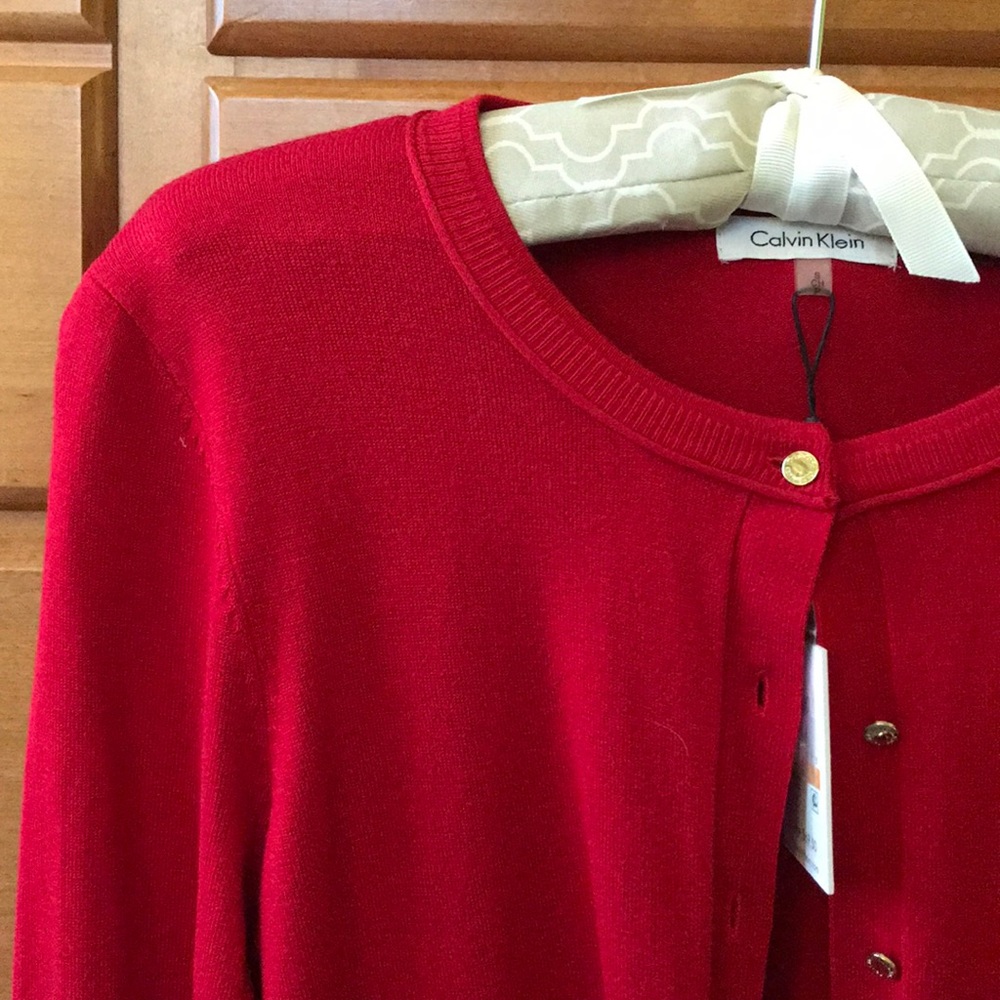 *SOLD* NWT Calvin Klein S Women’s Red Cardigan